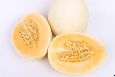 东方蜜瓜有点烂可以吃吗,还能安全食用吗？