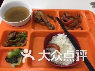 包头轻工吃瓜,吃瓜群众眼中的校园生活剪影