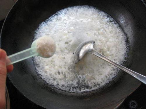 喝完酒吃瓜很苦,苦涩滋味难言尽